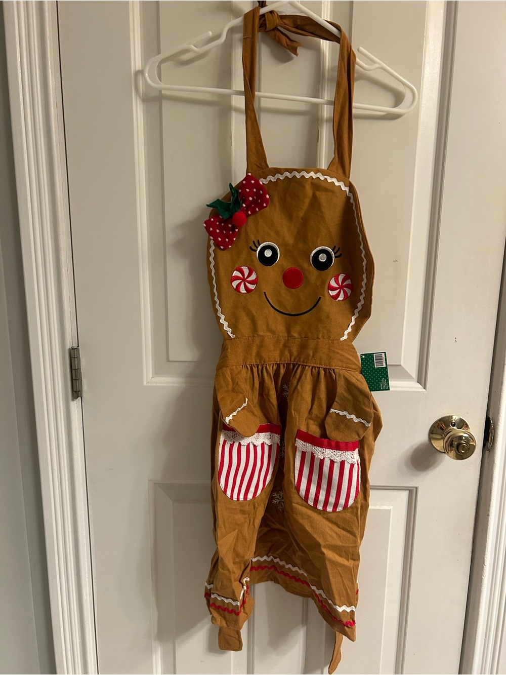 NWT-Gingerbread Girl Apron- Brown with Red Accents